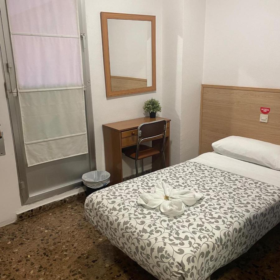 Hostal Milmarcos Saragossa Exterior foto