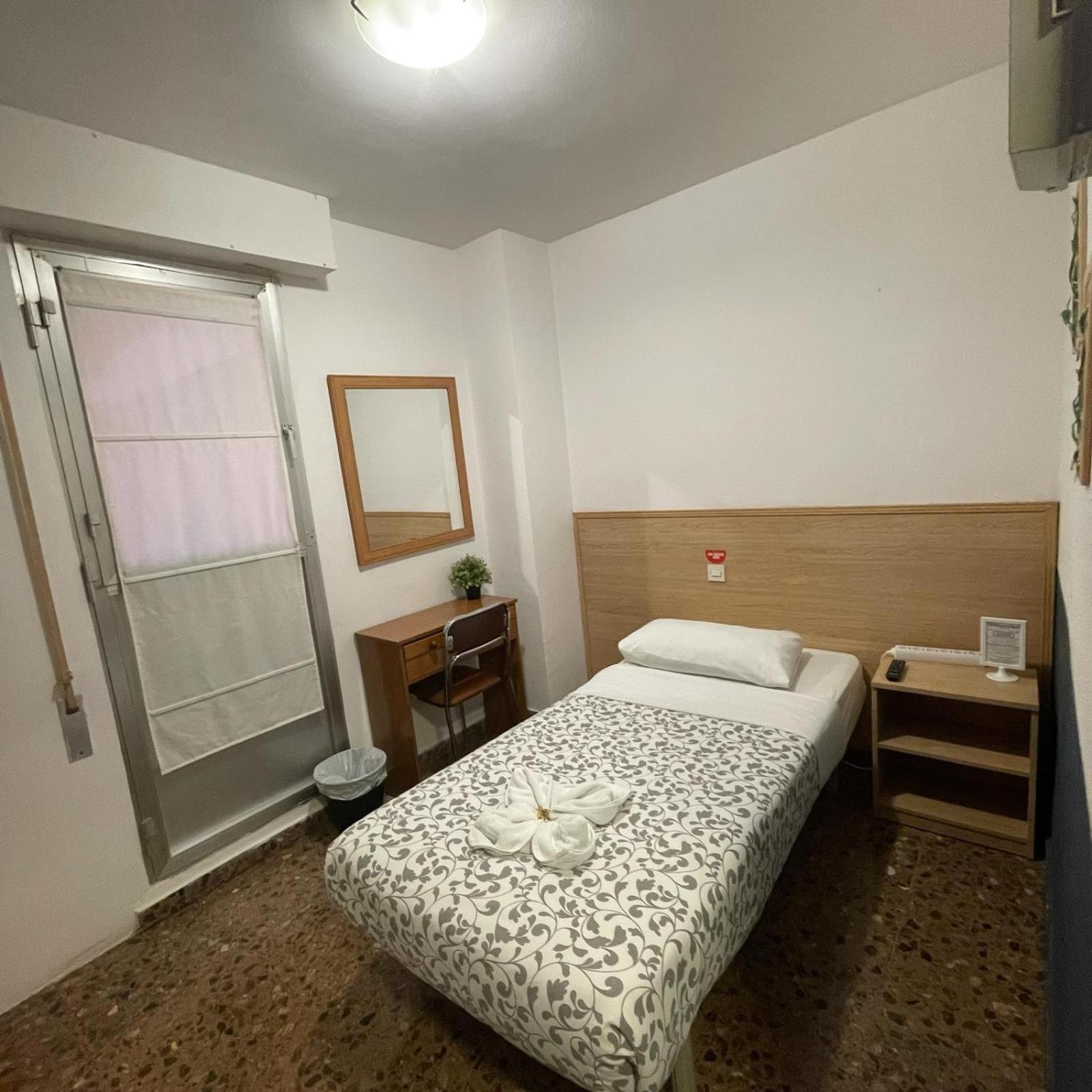 Hostal Milmarcos Saragossa Exterior foto